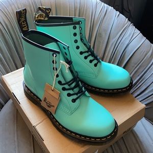 Dr. Marten’s NWT US Women’s SZ 10 Peppermint Green